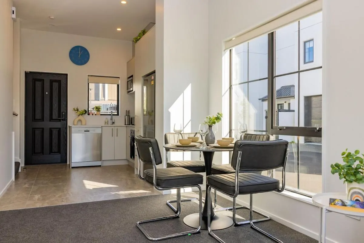 Holiday home Central Cbd Luxury 2 Bed Bliss By Townhall And Casino Christchurch